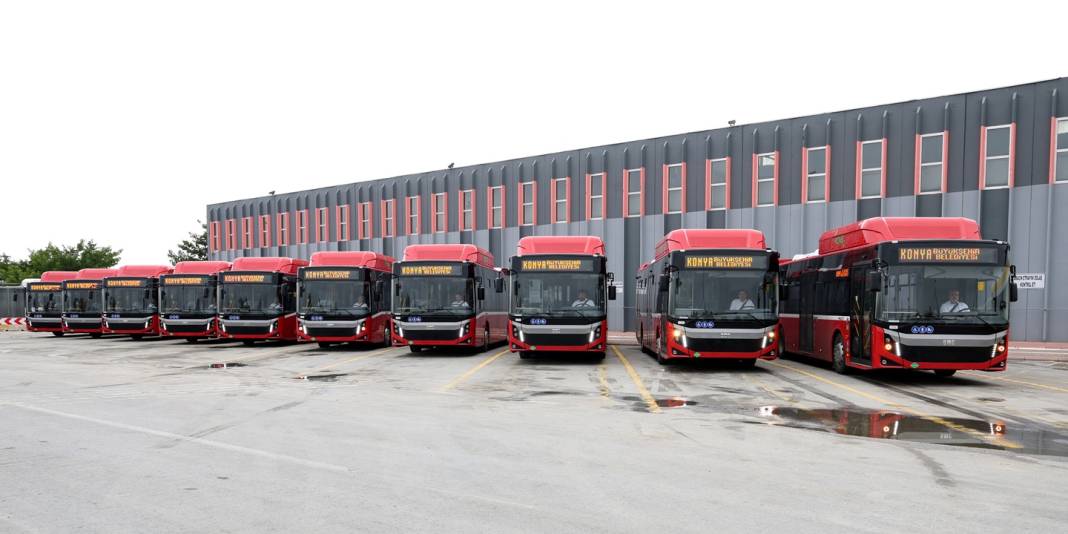 Başkan Altay 'hayırlı olsun' diyerek duyurdu! 10 otobüs daha filoya katıldı 1
